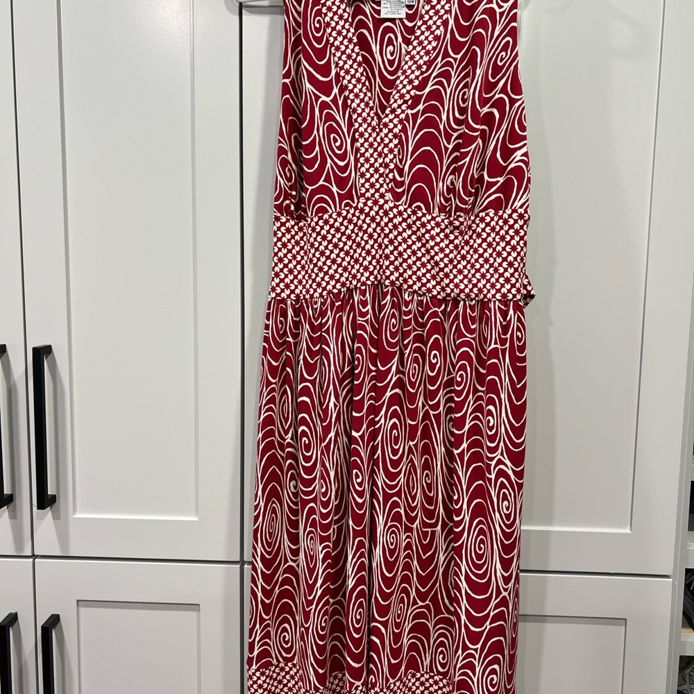 Maggy London Red Swirl Dress with pockets!